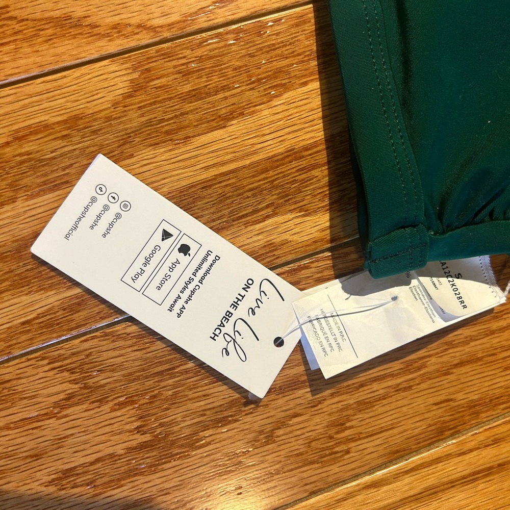 Cupshe Green One Piece Swimsuit with Keyhole Design - Picture 4 of 4